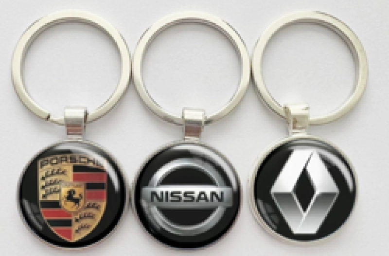 Llavero Metalico Circular con Marcas, tamaño 45.5 x 3.8 mm