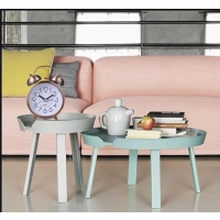 Reloj Despertador con Luz Nocturna, metalico, 9 x 5.6 x 12.5 cmts