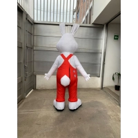 Dummy Inflable Caminante + Estatico Conejo de 2.20 mts de alto