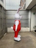 Dummy Inflable Caminante + Estatico Conejo de 2.20 mts de alto