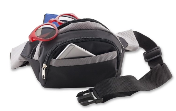 Canguro Evergreen, con 3 bolsilos, de 20 x 15.5 x 9.5 cmts