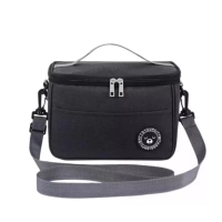 Lonchera Macedonia, en lona con forro aluminizado, 23 x 20 x 13 cmts