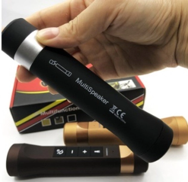 Linterna con Parlante Bluetooth, en ABS, 16 x 4.5 x 4.1 cmts, peso 270 gramos