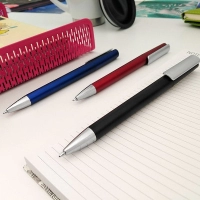 Boligrafo Nairo, plastico