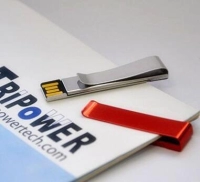 Memoria USB metalica en forma de Clip