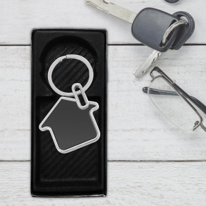 Llavero Home, metalico en forma de casa, de 3.5 x 3.4 cmts.