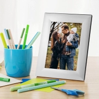 Portarretratos Shine, en aluminio, 18 x 12.7 cmts