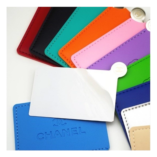 Espejo Irrompible Rectangular, en Acero, 8.5 x 5.3 cmts, estuche cuerina