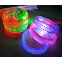 Manilla o Brazalete LED elaborado en ABS, sin Control de Voz
