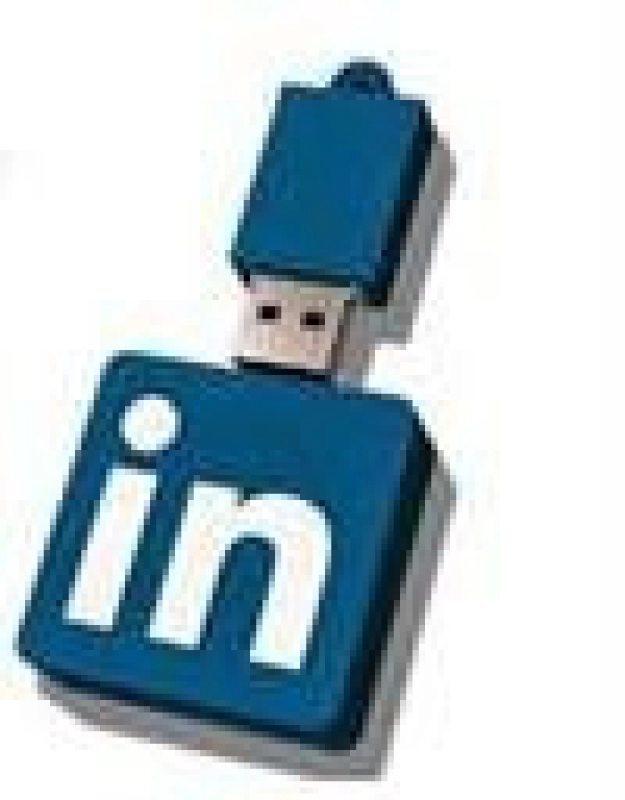 Memoria USB en PVC 2D diseño Logo IN