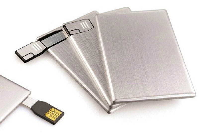 Memoria USB en forma de Tarjeta, en Aluminio