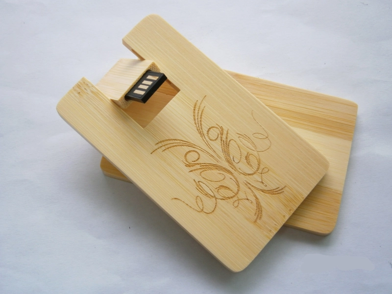 Memoria USB en forma de Tarjeta, en Madera
