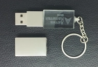 Memoria USB en Metal y Cristal