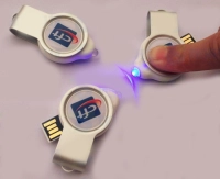 Memoria USB metalica giratoria con Domo y Luz LED