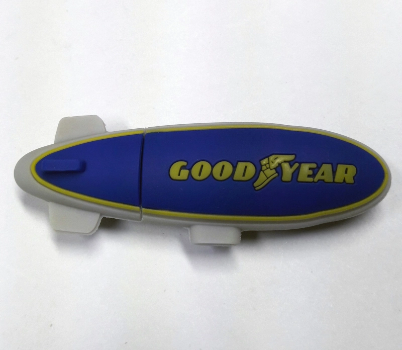 Memoria USB en PVC 3D diseño Dirigible Goodyear