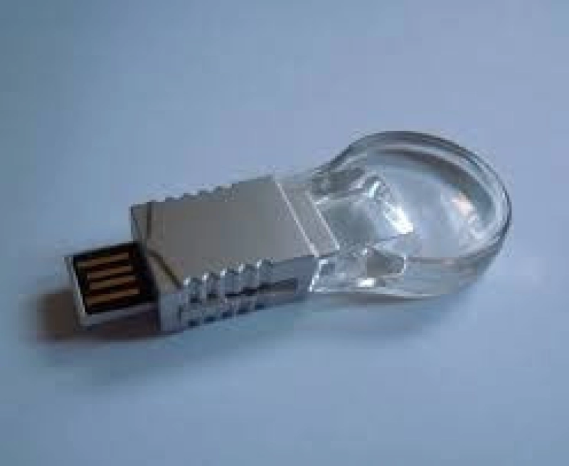 Memoria USB plastica en forma de Bombillo