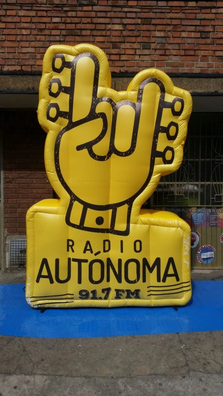 Dummy Inflable Estatico Logo