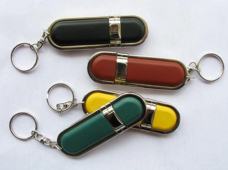 Memoria USB en Cuero y Metal