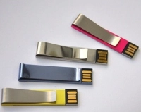 Memoria USB metalica en forma de Clip