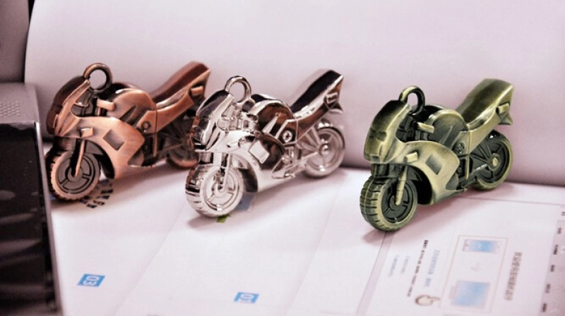 Memoria USB metalica diseño Motocicleta