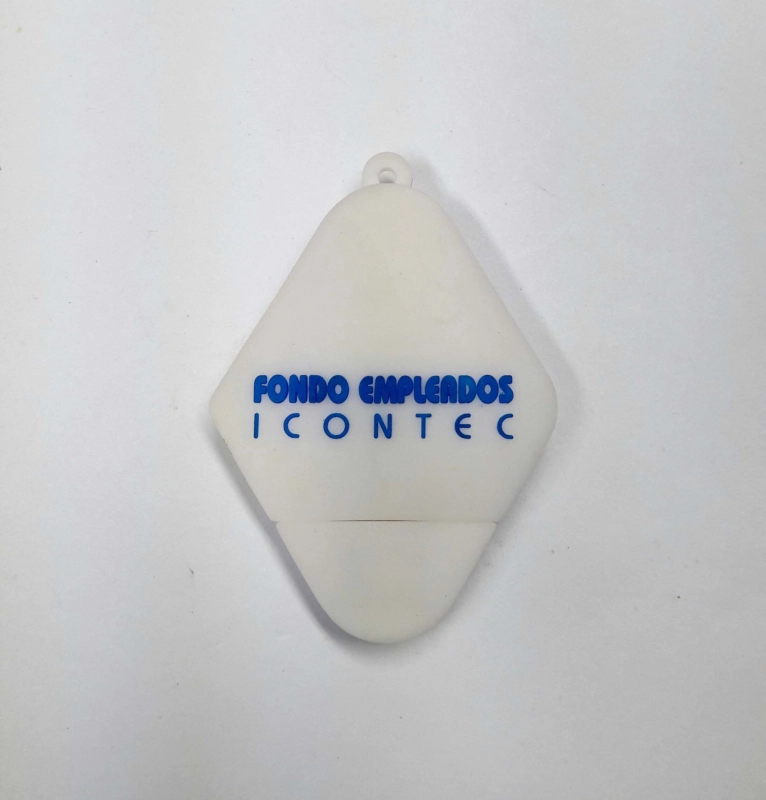 Memoria USB en PVC 2D diseño logo Icontec