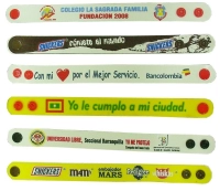 Manilla Microinyectada, con logo en alto relieve.