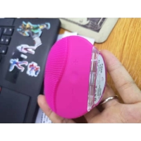 Cepillo Facial de Limpieza, en Silicona