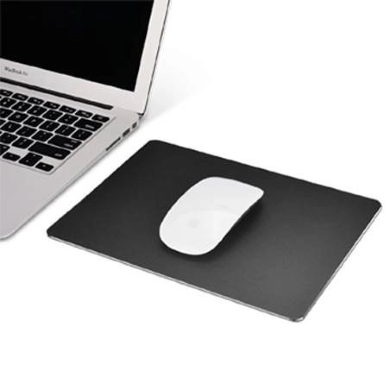 Mouse Pad en Aluminio, tamaño  246 x 200 x 3 mm