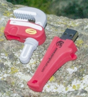 Memoria USB en PVC 3D diseño Llave de Tubo