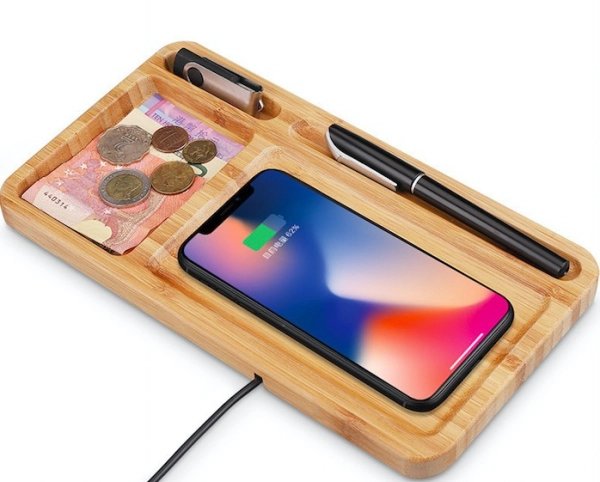 Cargador Inalambrico modelo Bandeja, elaborado en Bambu, 14.4 x 27 x 1.5 cmts