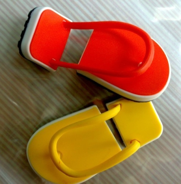 Memoria USB PVC 3D diseño Chancleta o Pantufla