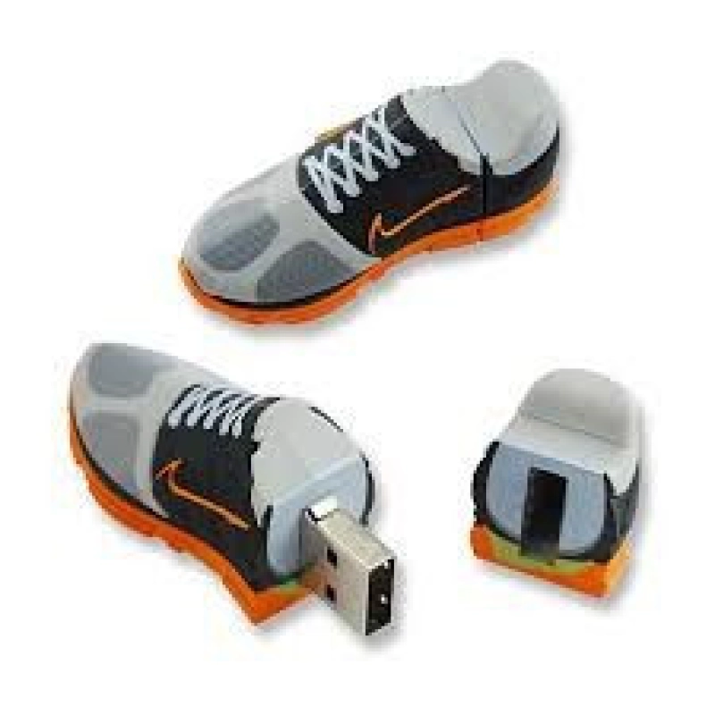 Memoria USB PVC 3D diseño Zapato Escolar