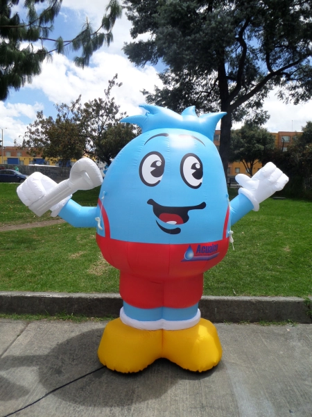 Dummy Inflable Estatico Gota de Agua