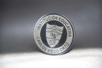 Pin Metalico en alto relieve