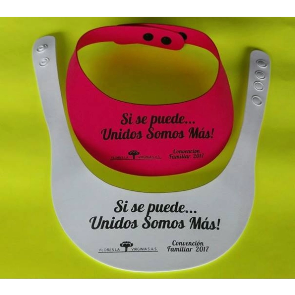 Visera Formosa elaborada en material Fomi, con medidas 26 x 30 cmts